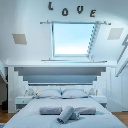 Hébergement de vacances Le Repos De L'aubance , Avec Grand Jardin Et *